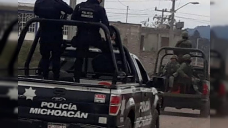 Zitácuaro: tras enfrentamiento a tiros, policías y militares rescatan a agricultor secuestrado