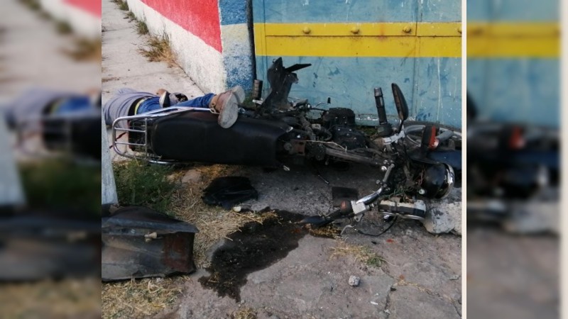 Muere motociclista tras chocar con una barda, en Tarímbaro 