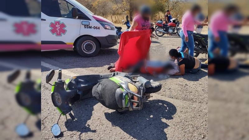 Muere mujer tras sufrir percance vial, en Huetamo 