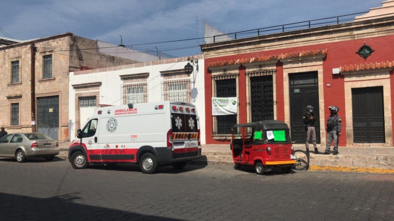Muere hombre al interior de una ambulancia, en pleno Centro de Morelia 