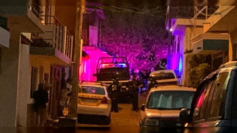 Comando irrumpe en vivienda de Uruapan y mata a hombre 