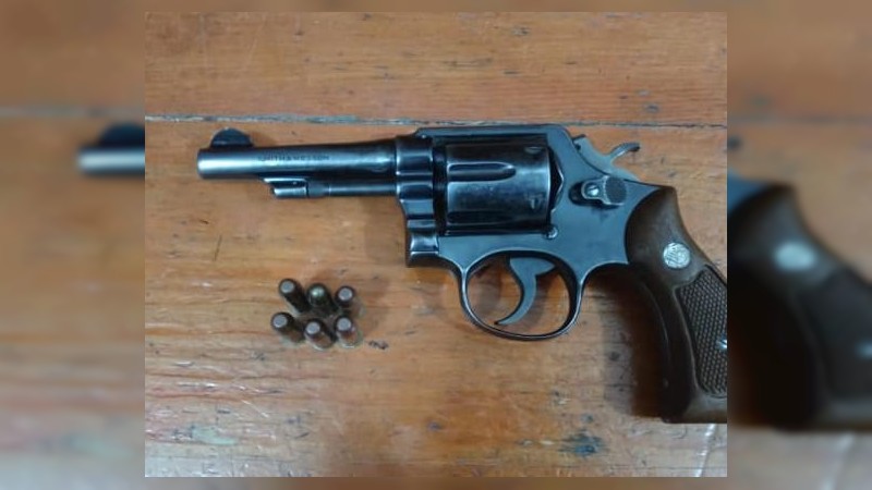 En Quiroga, detiene SSP a uno en posesión de arma de fuego