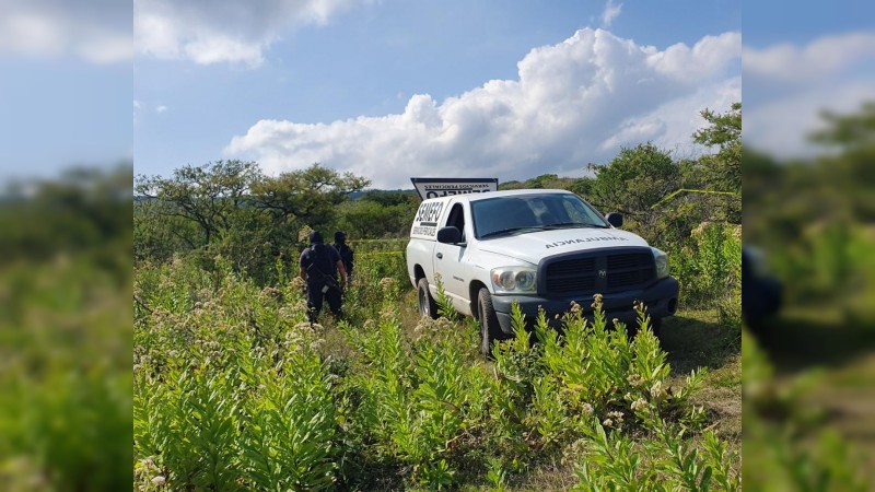 Matan a mujer a tiros y su cadáver lo tiran, en la Morelia-Pátzcuaro 