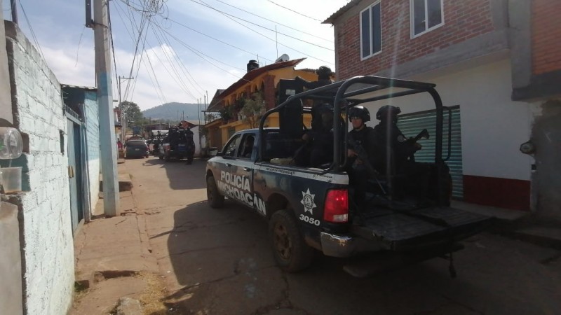 Policías y militares realizaron intenso operativo, en Ziracuaretiro 
