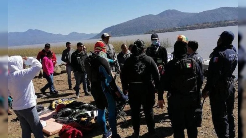 Veracruzano se ahoga en el Lago de Pátzcuaro 