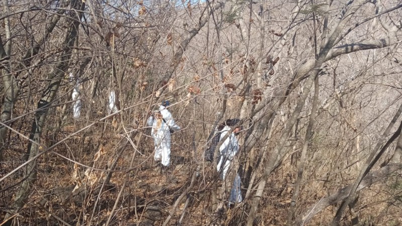 Caravana de búsqueda de personas halla restos humanos, en Jiquilpan