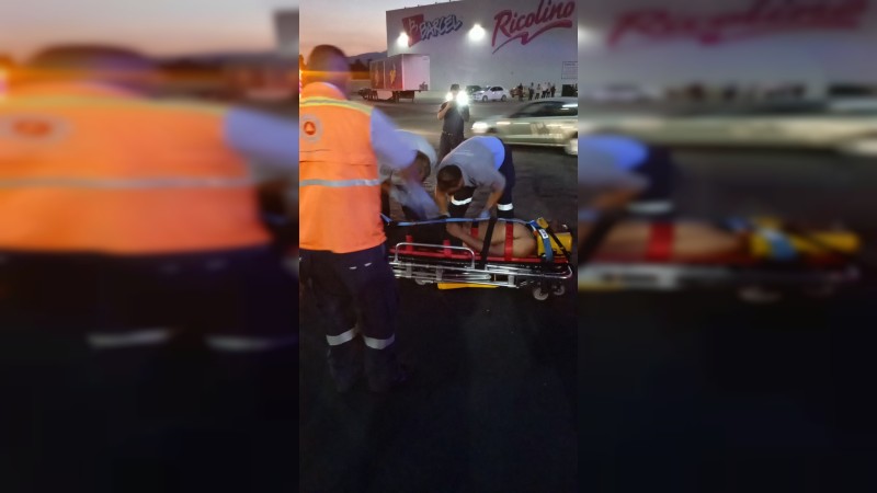 Hombre cae de un puente, en Morelia; está grave 