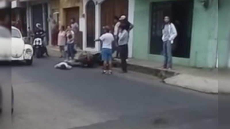 Una mujer muerta y un menor herido, tras accidente de tránsito, en Uruapan 