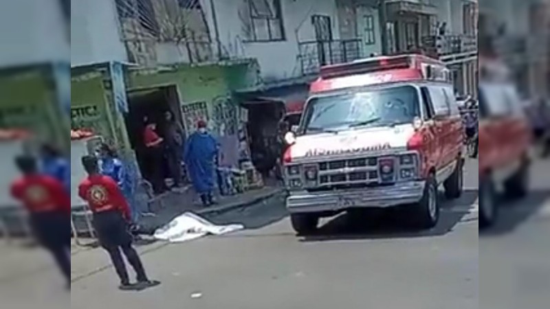 Matan a checador del transporte público, en pleno Centro de Zitácuaro 