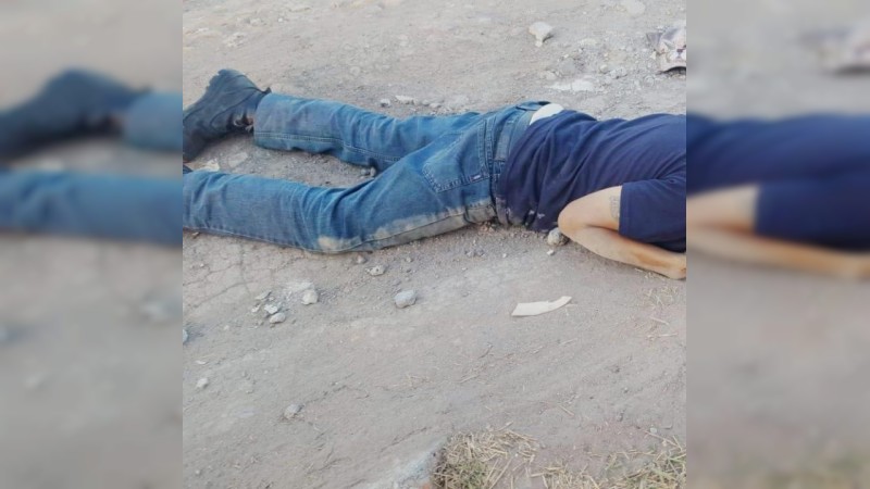 Tiran cadáver con impactos de bala, en calles de Morelia 