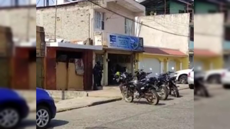 Matan a balazos y puñaladas a 2 hombres, en Uruapan 