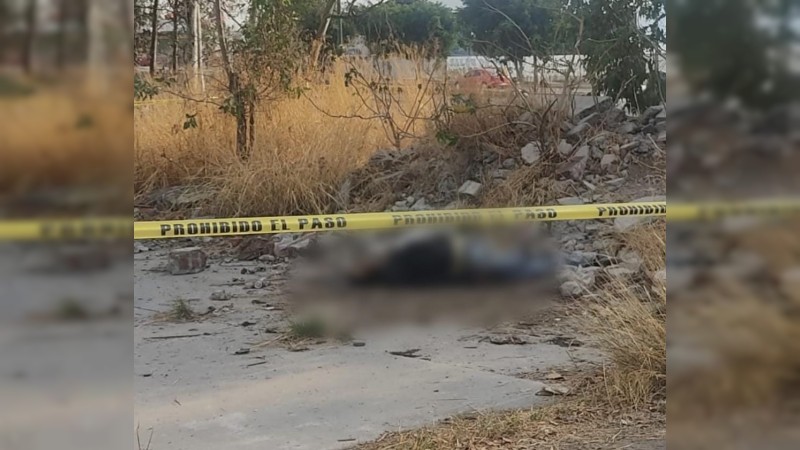 Uno más: encuentran cadáver baleado, en cancha de fútbol de Morelia 