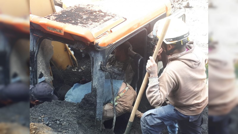 Se derrumba mina en Paracho; trabajador queda herido 