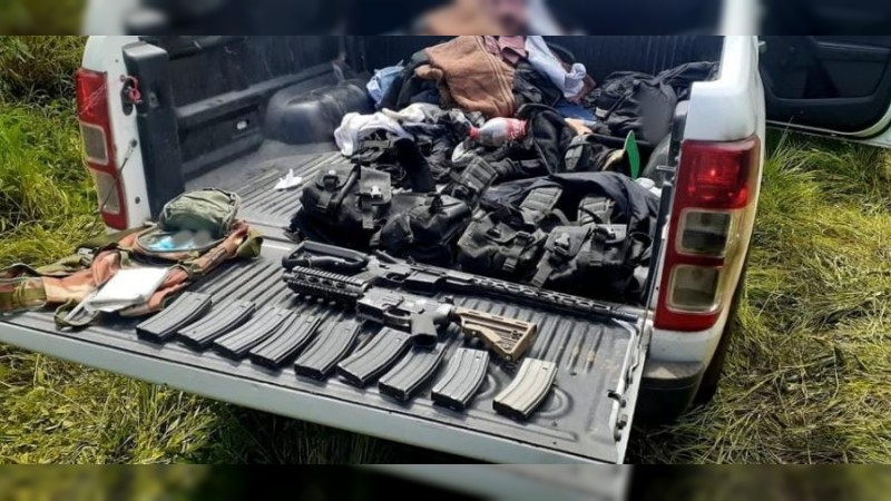 Aseguran SSP y Sedena 2 armas, 180 cartuchos, droga y un vehículo, en Tangancícuaro