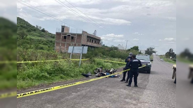 Camioneta arrolla y mata a motociclista, en Numarán 